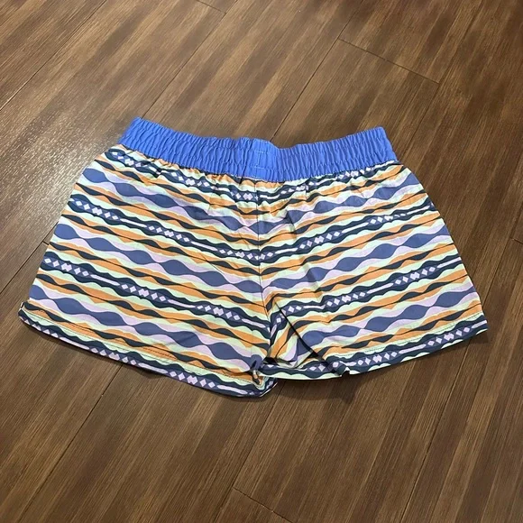 Girls' Costa Rica Baggies™ Shorts
Patagonia 
COHB | Style No. 67088
Size large - Picture 3 of 8